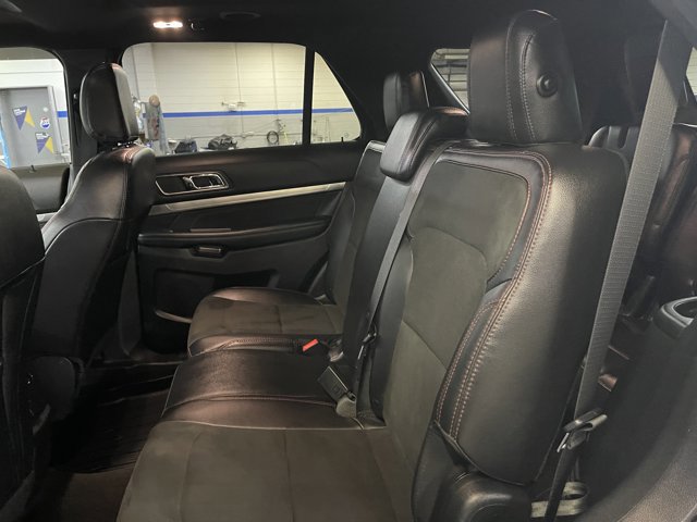 Used 2019 Ford Explorer XLT w/ Equipment Group 202A image 12