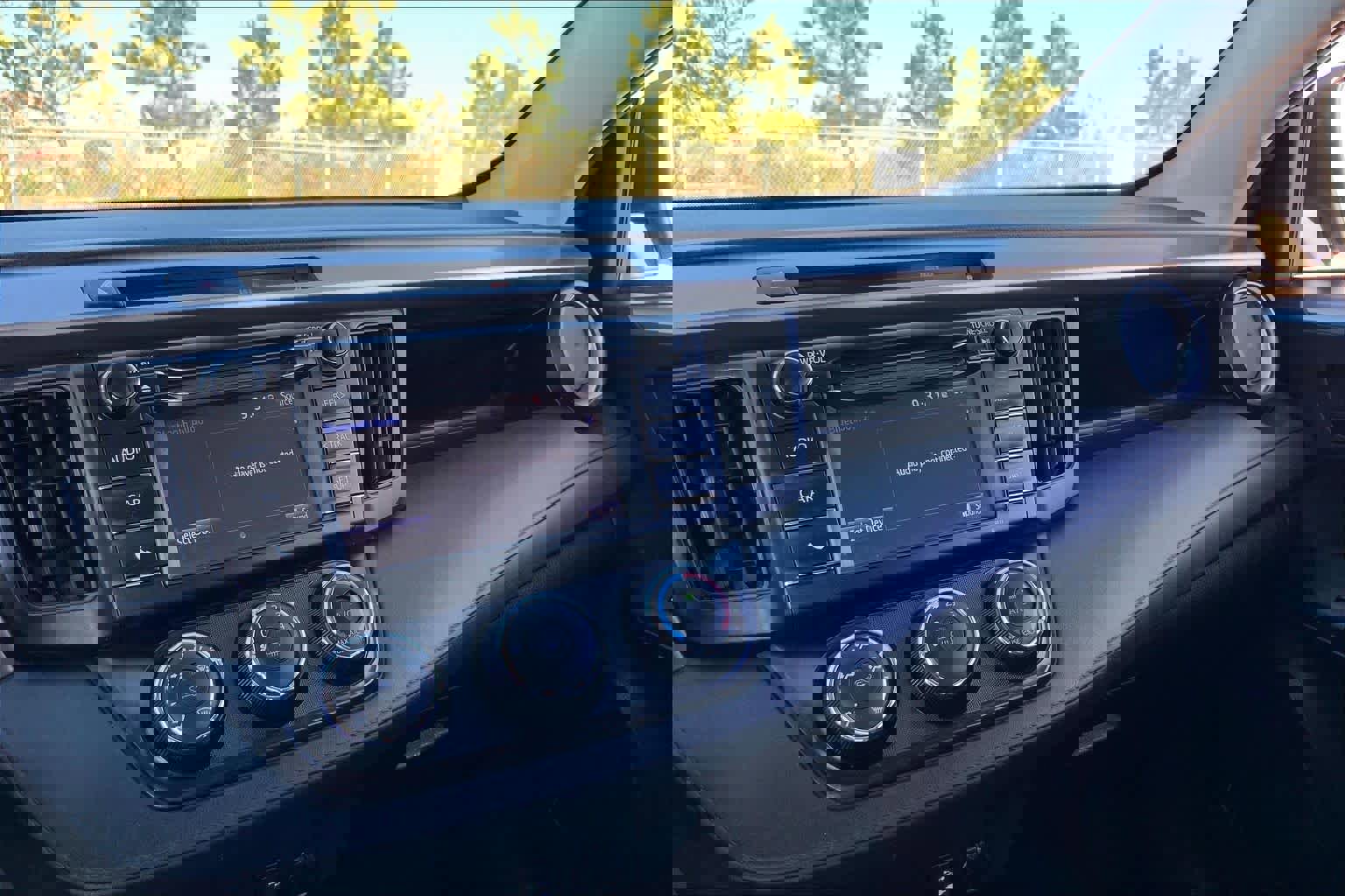 Used 2016 Toyota RAV4 LE image 35