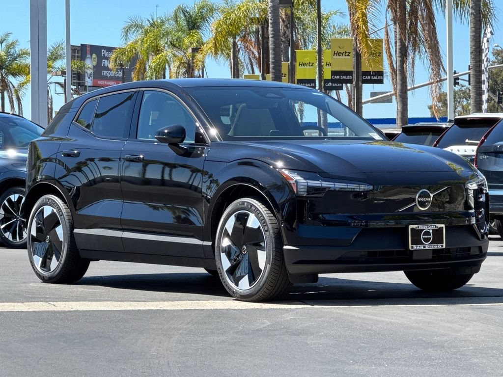 New 2026 Volvo EX30 Ultra w/ Protection Package AWD/4WD image 7
