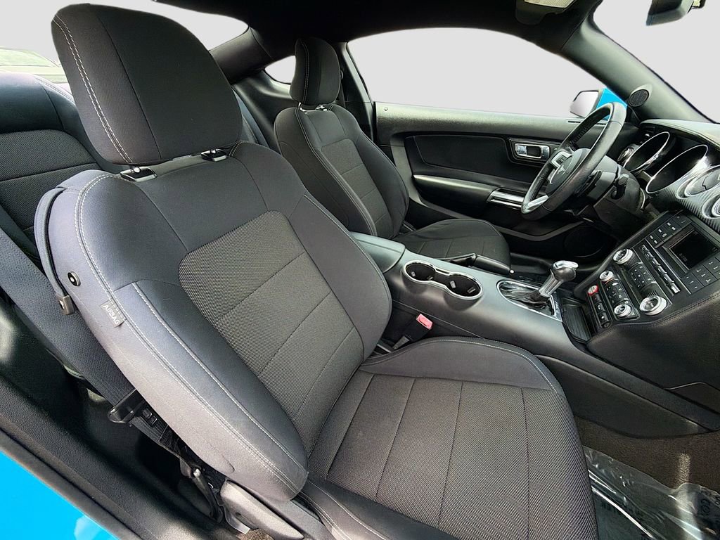 Used 2017 Ford Mustang Coupe image 14
