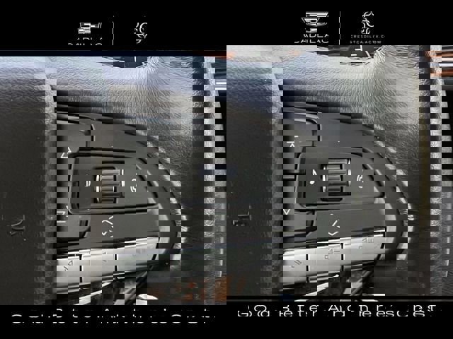 Used 2021 Cadillac Escalade Premium Luxury w/ Performance Package image 13