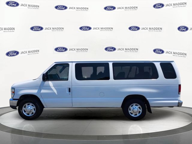 Used 2012 Ford E-350 and Econoline 350 XLT RWD image 2