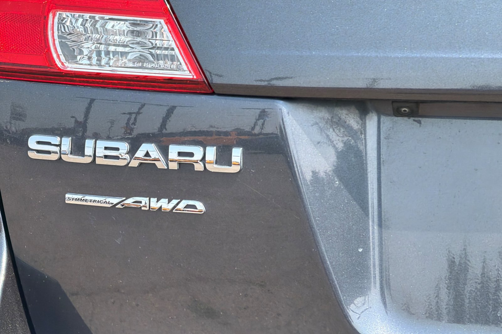 Used 2013 Subaru Outback 3.6R Limited AWD/4WD image 7
