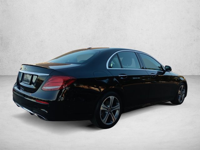 Used 2018 Mercedes-Benz E 300 image 5