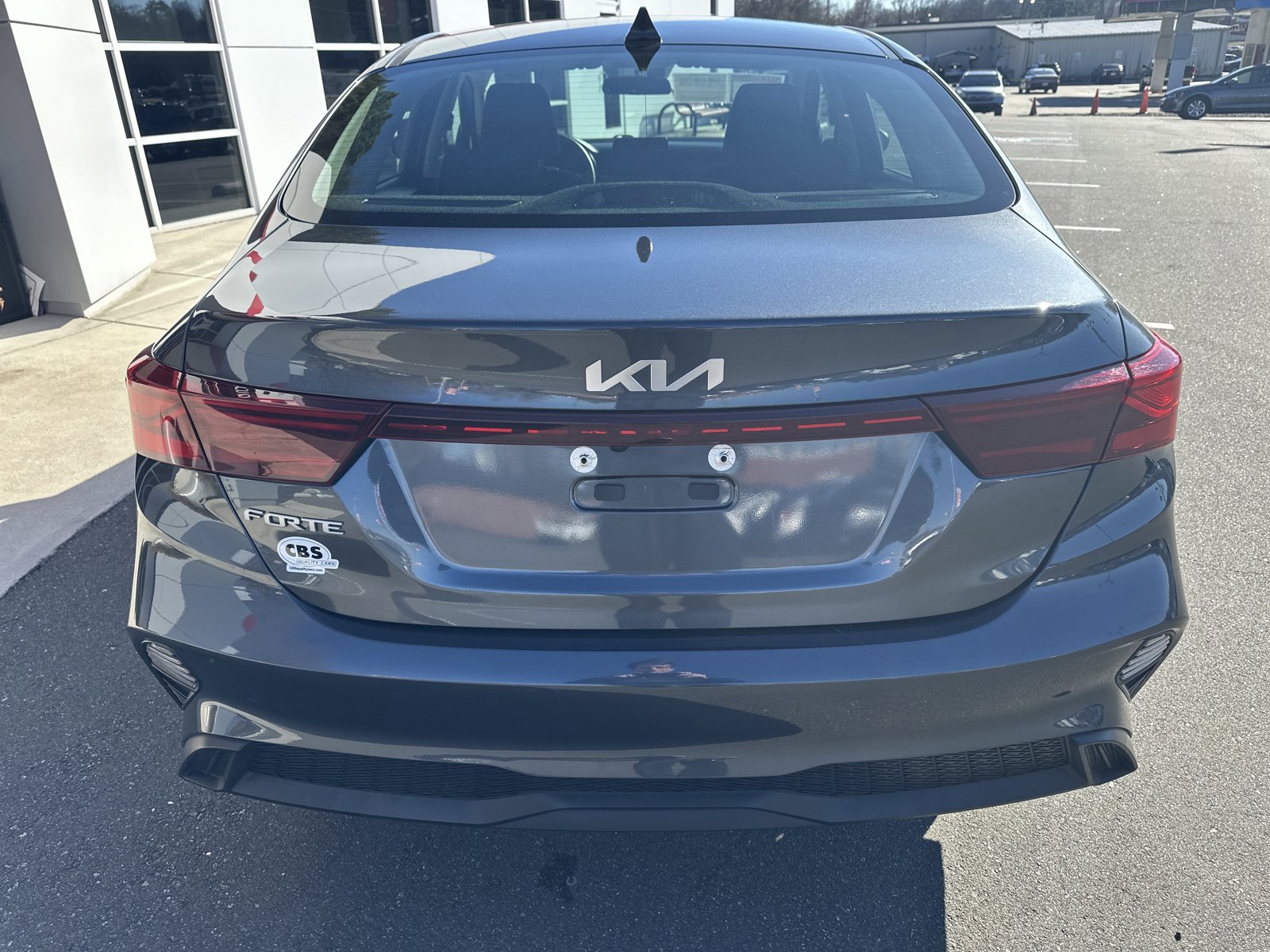 Used 2024 Kia Forte LXS image 7