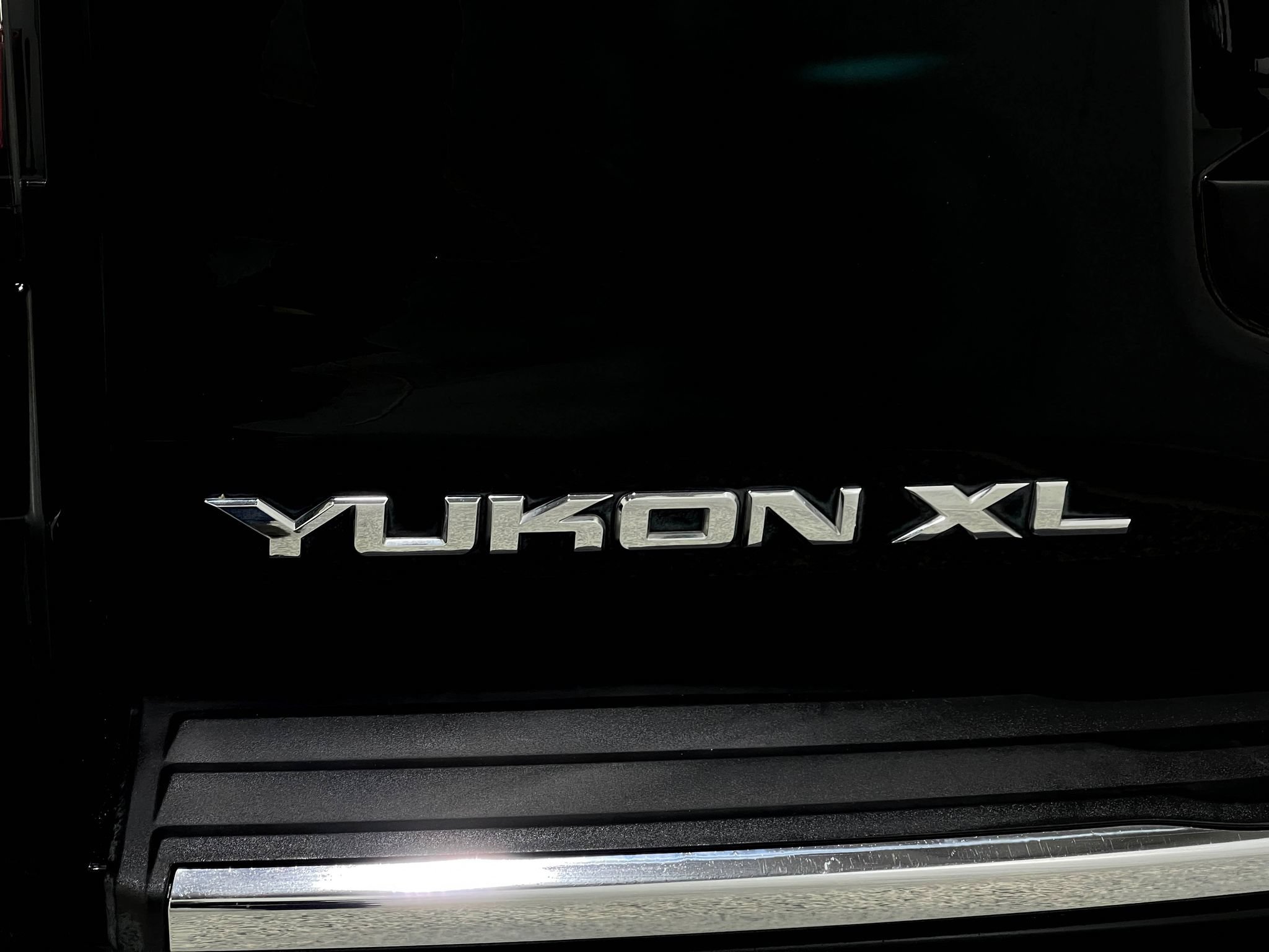 Used 2019 GMC Yukon XL Denali w/ Denali Ultimate Package AWD/4WD image 42