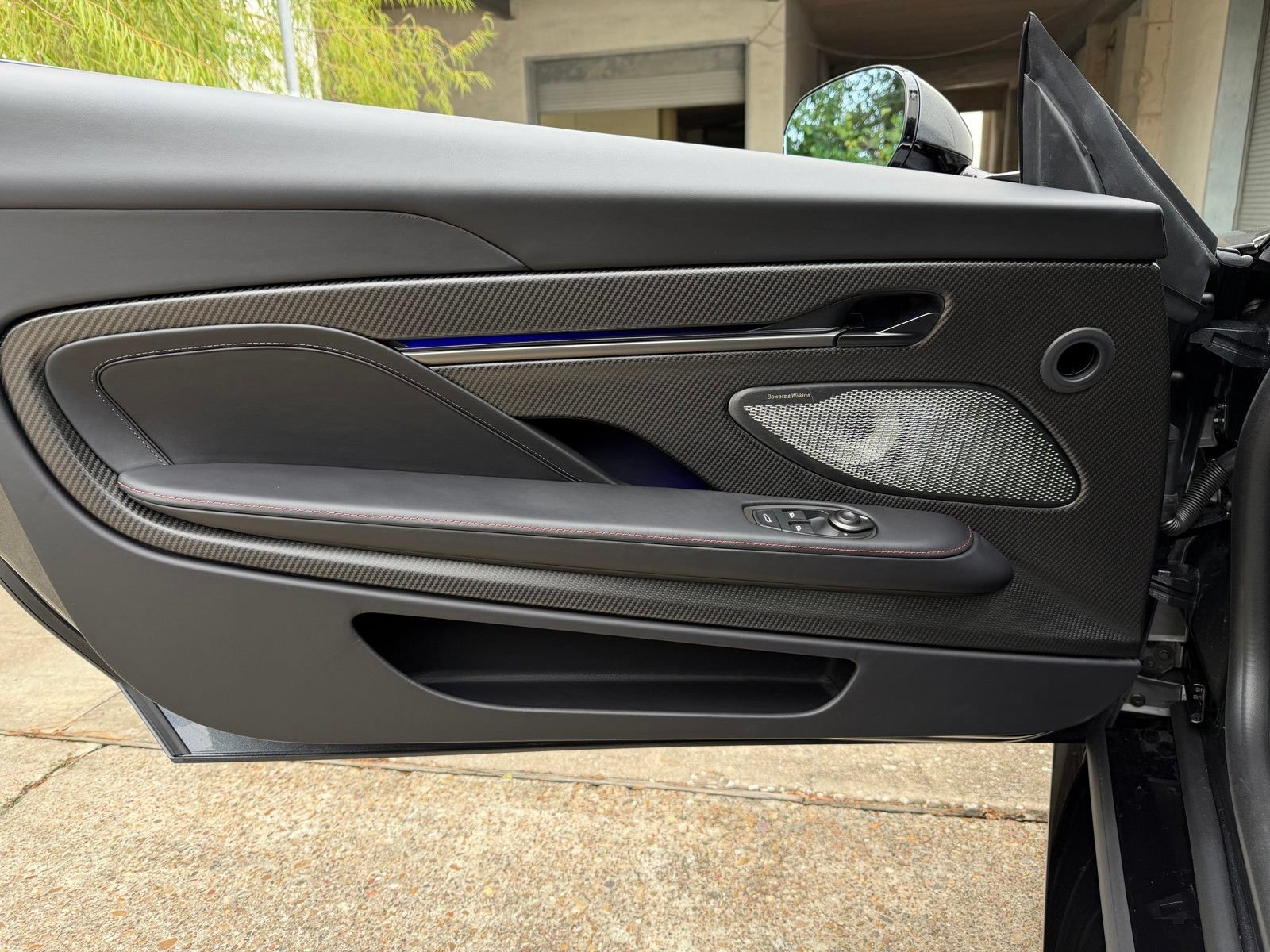 New 2026 Aston Martin Vanquish Convertible RWD image 19