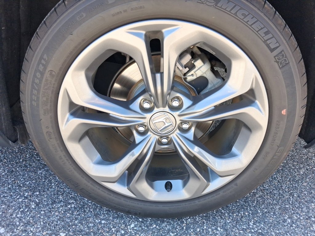 Used 2023 Honda Accord EX image 10