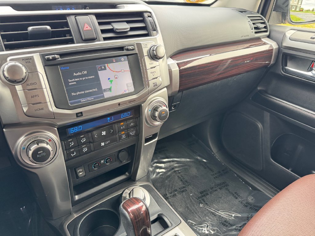 Used 2014 Toyota 4Runner Limited AWD/4WD image 29