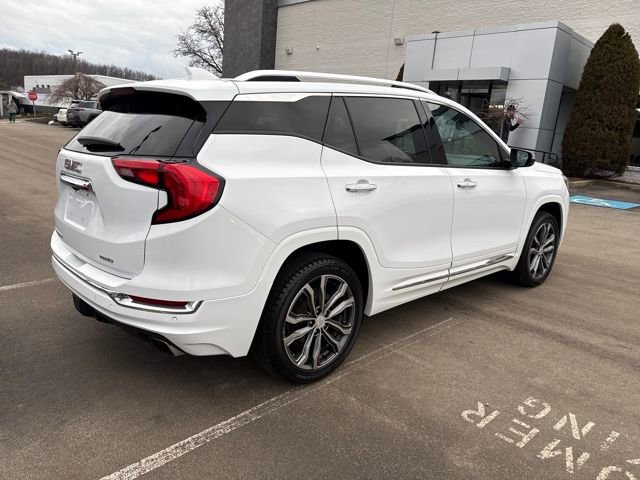 Used 2019 GMC Terrain Denali w/ Advanced Safety Package image 5