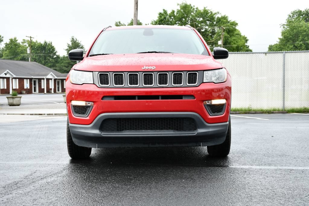 Used 2018 Jeep Compass Sport AWD/4WD image 2