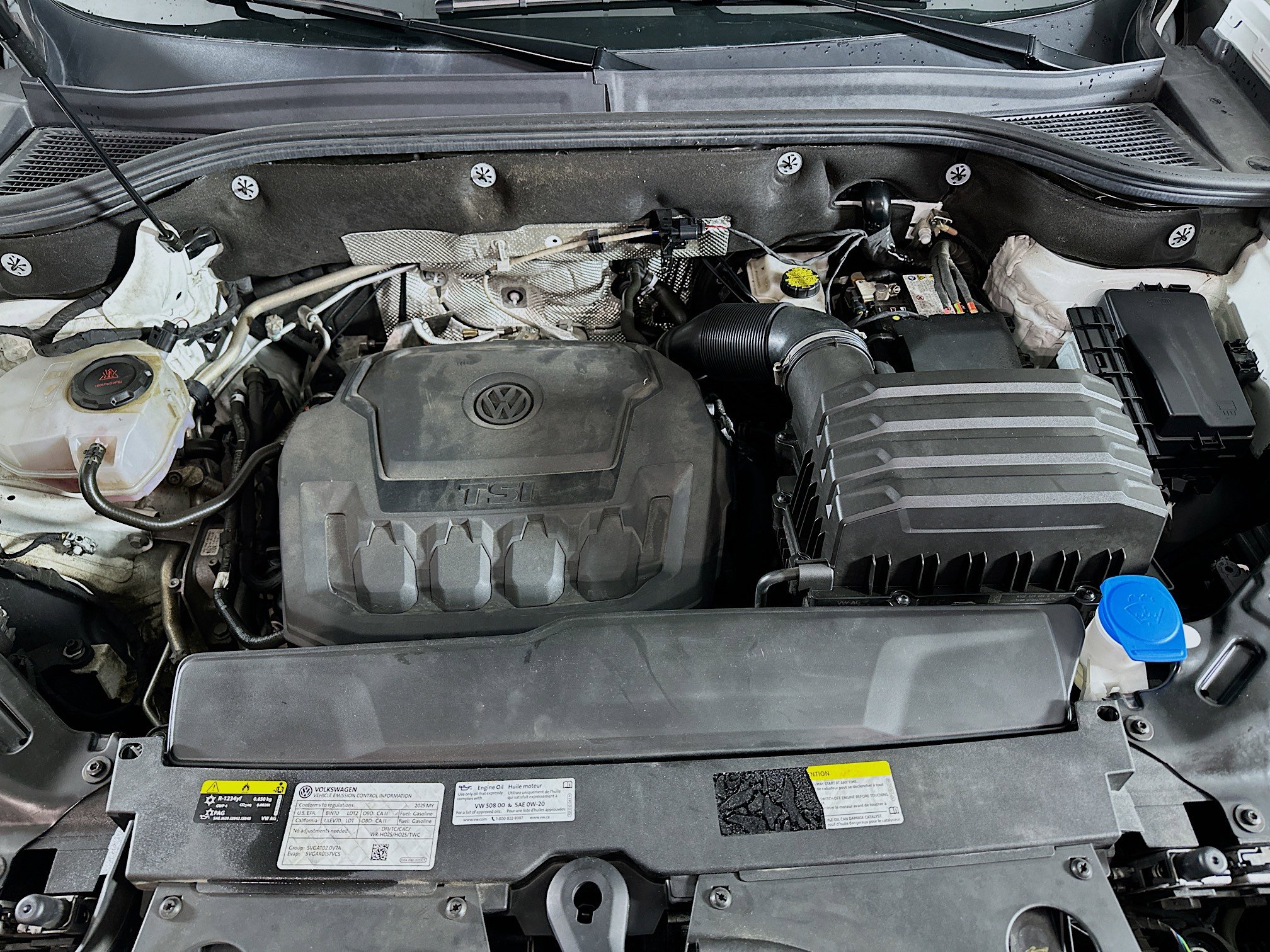 Used 2025 Volkswagen Atlas SE image 35