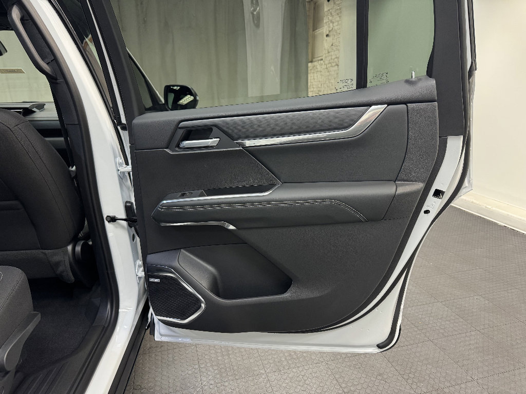 New 2026 GMC Acadia Elevation w/ LPO, Floor Liner Package image 14