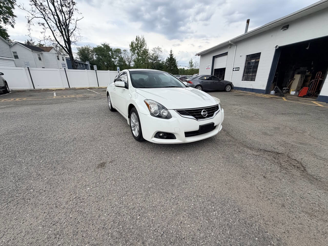 Used 2011 Nissan Altima 2.5 S w/ 2.5S Premium Pkg FWD image 24