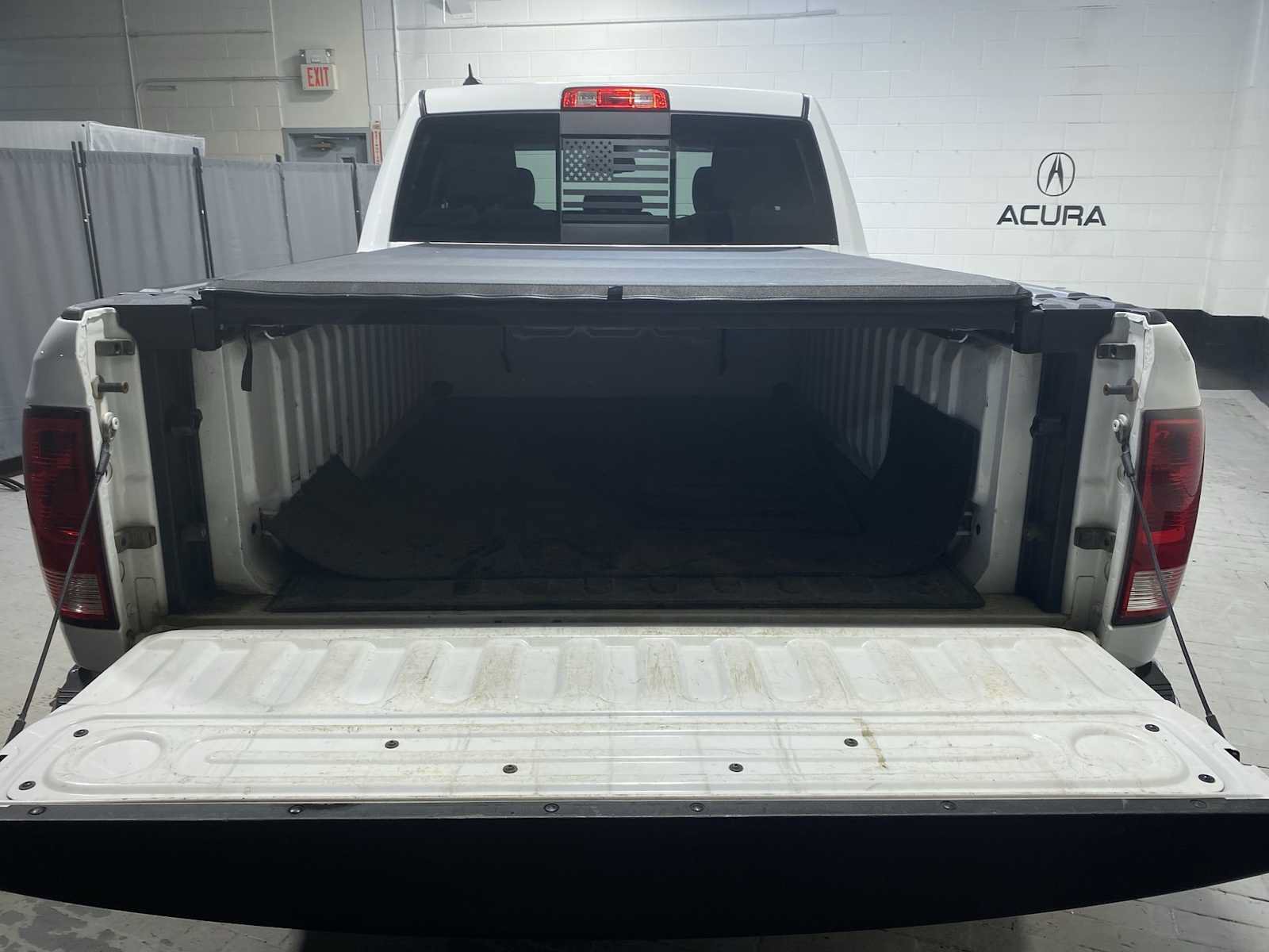 Used 2014 RAM 1500 Outdoorsman AWD/4WD image 19