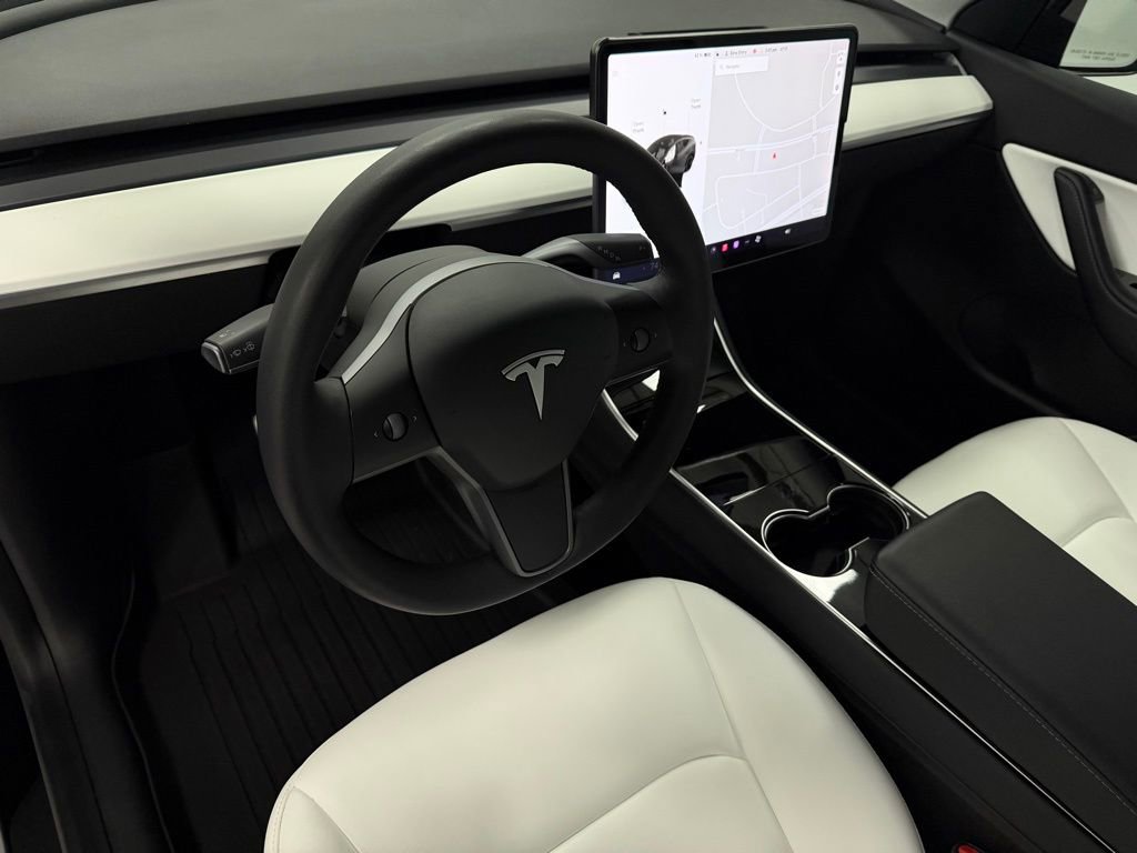 Used 2021 Tesla Model Y Performance image 10