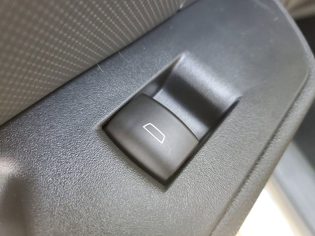 New 2026 Chevrolet Equinox EV RS image 17