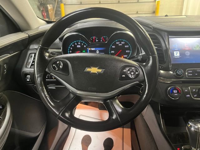 Used 2014 Chevrolet Impala LT w/ Convenience Package image 19