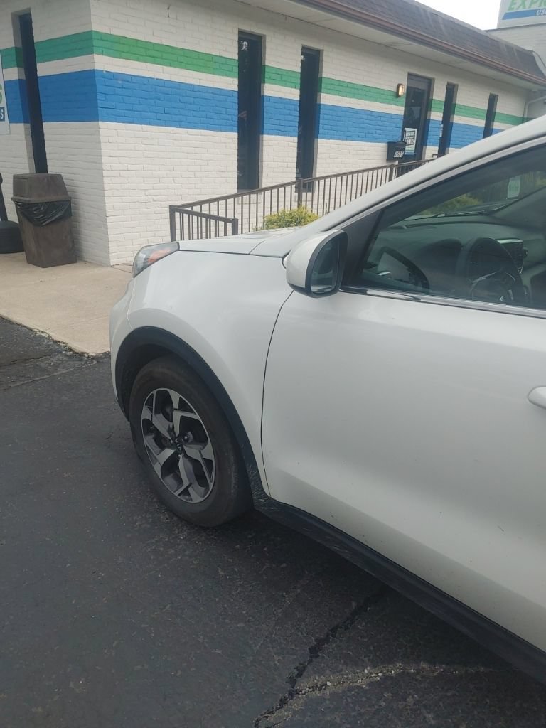 Used 2021 Kia Sportage LX FWD image 9
