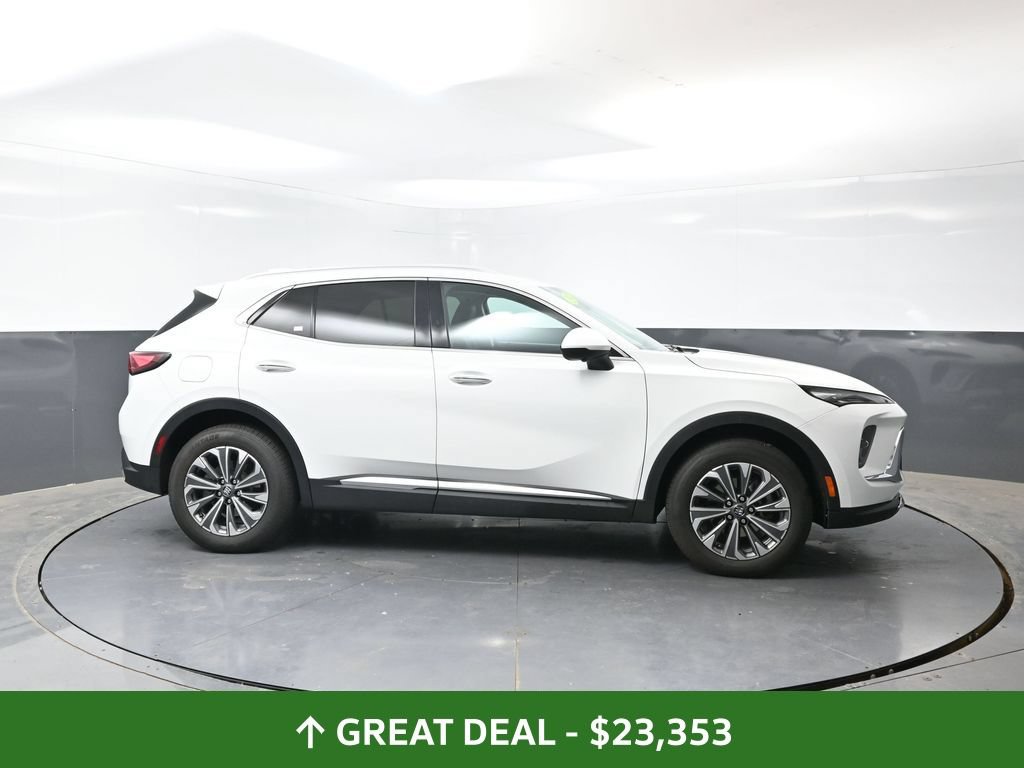Used 2024 Buick Envision Preferred AWD/4WD image 4