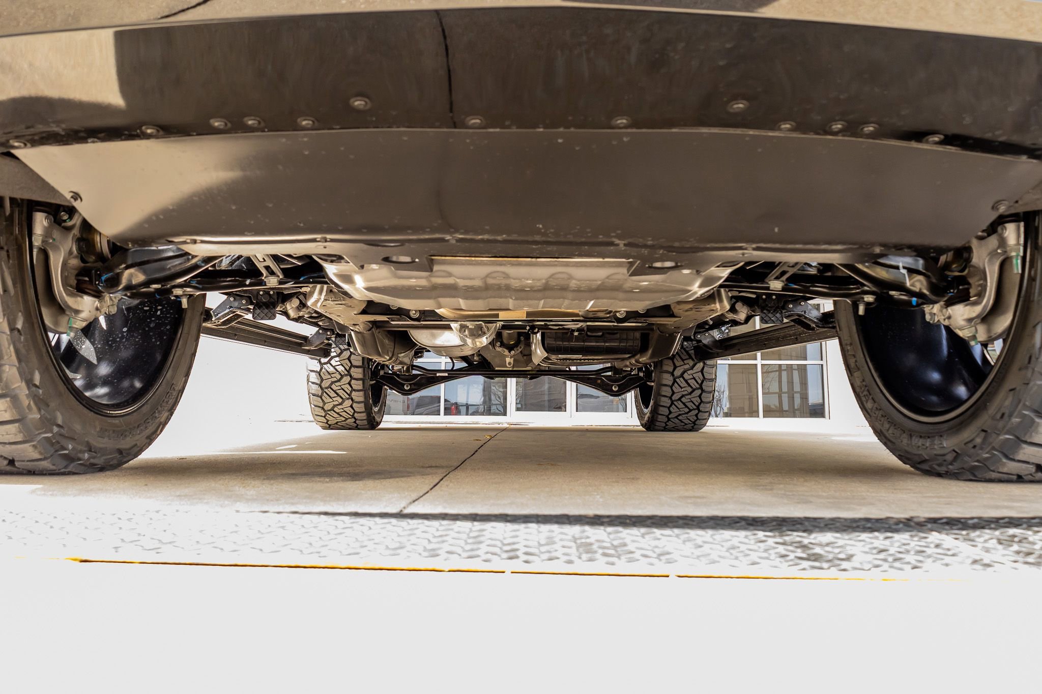 Used 2026 Cadillac Escalade Platinum Sport w/ LPO, ONYX Package image 15