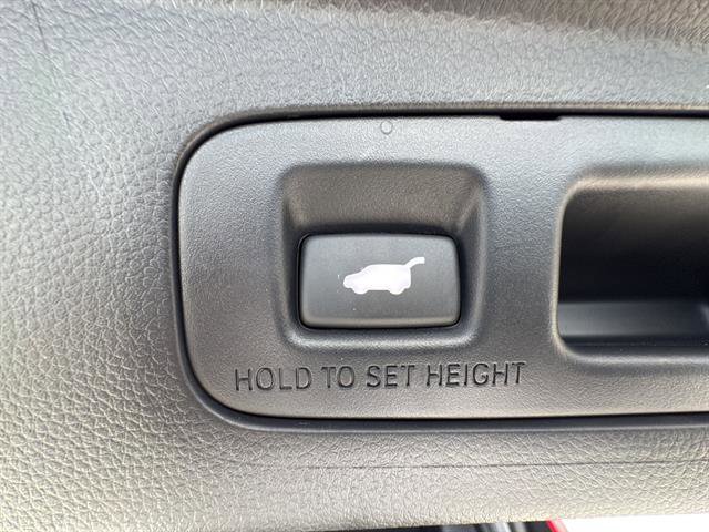 Used 2025 Honda CR-V EX-L image 13