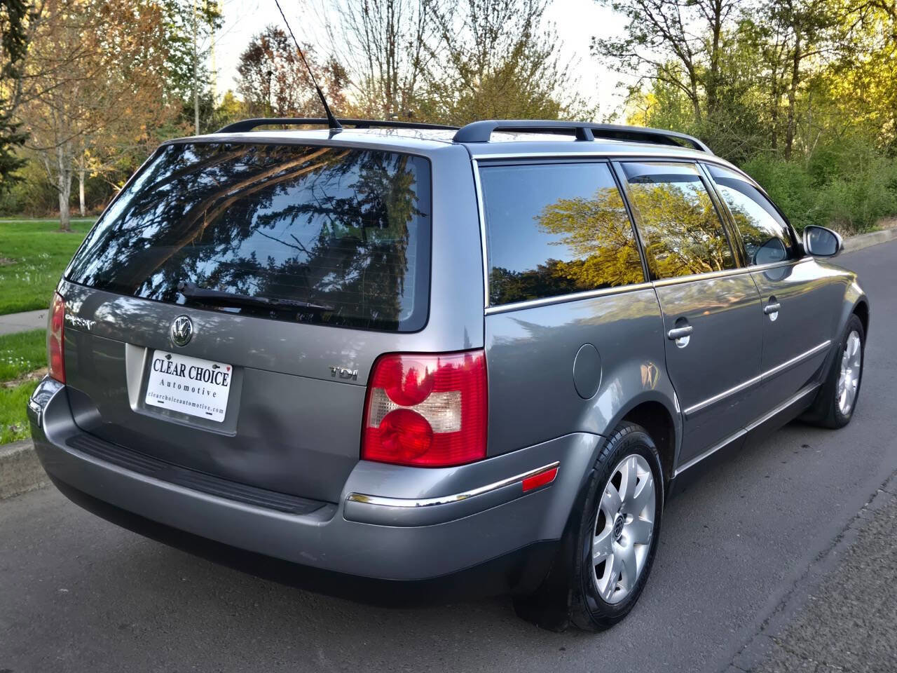 Used 2004 Volkswagen Passat GLS image 4