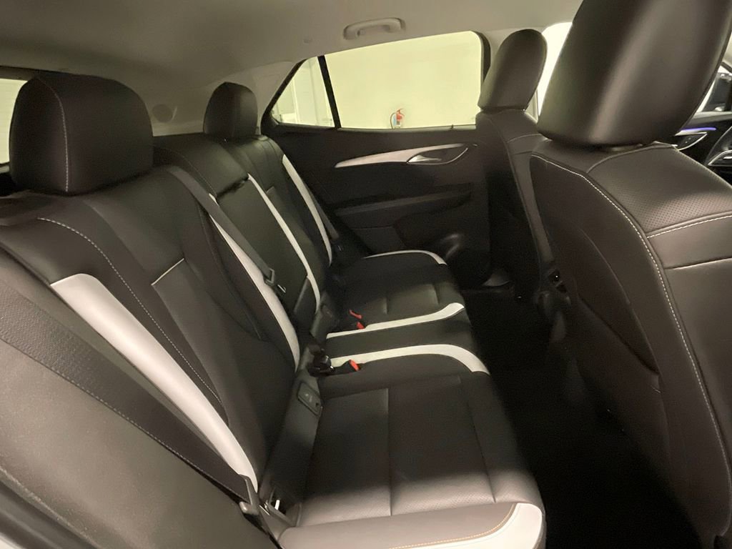 Used 2025 Buick Envision Sport Touring image 22