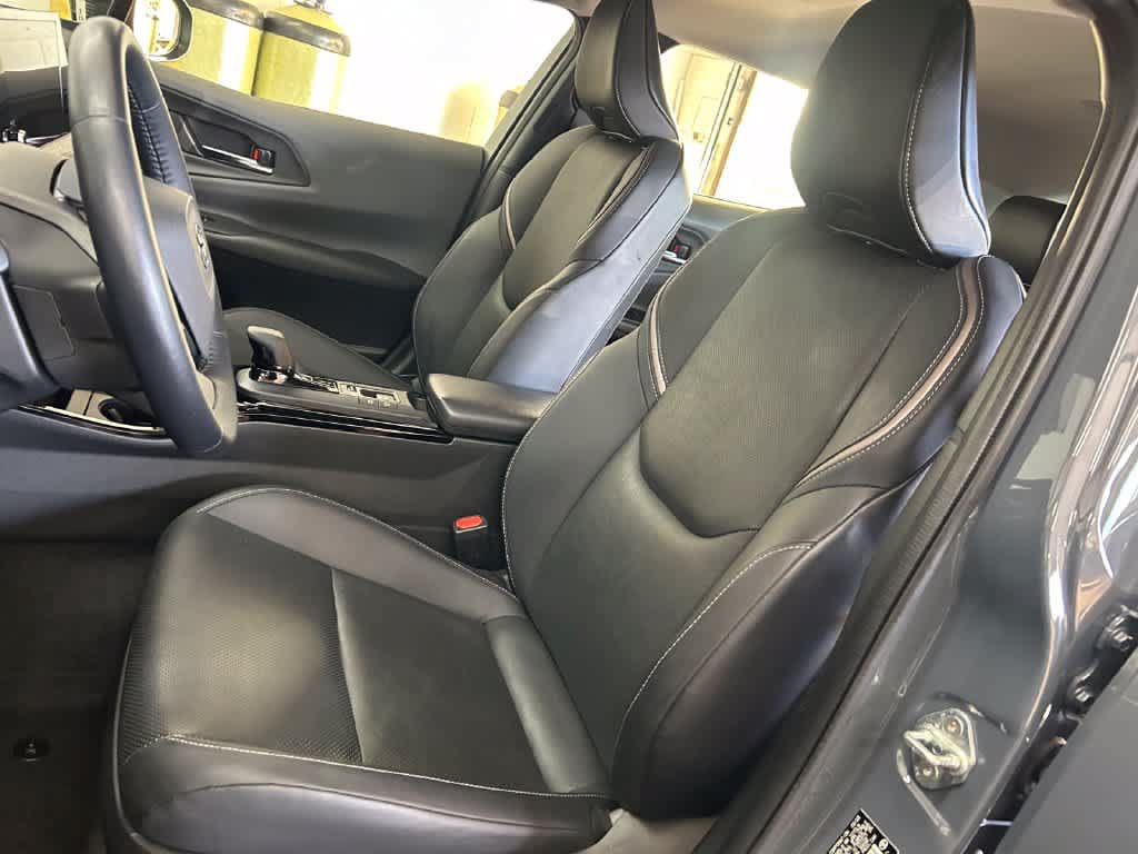 Used 2023 Toyota Prius XLE FWD image 11