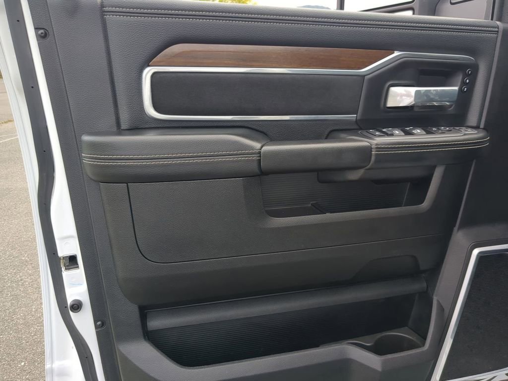 Used 2024 RAM 2500 Laramie AWD/4WD image 20