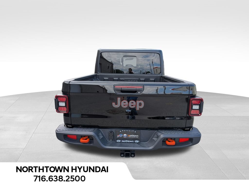 Used 2026 Jeep Gladiator Mojave AWD/4WD image 13