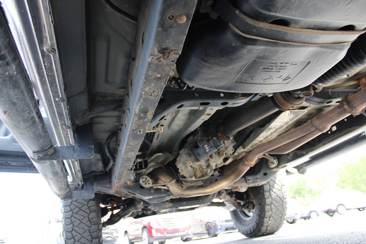 Used 2019 Toyota Tacoma TRD Sport AWD/4WD image 48