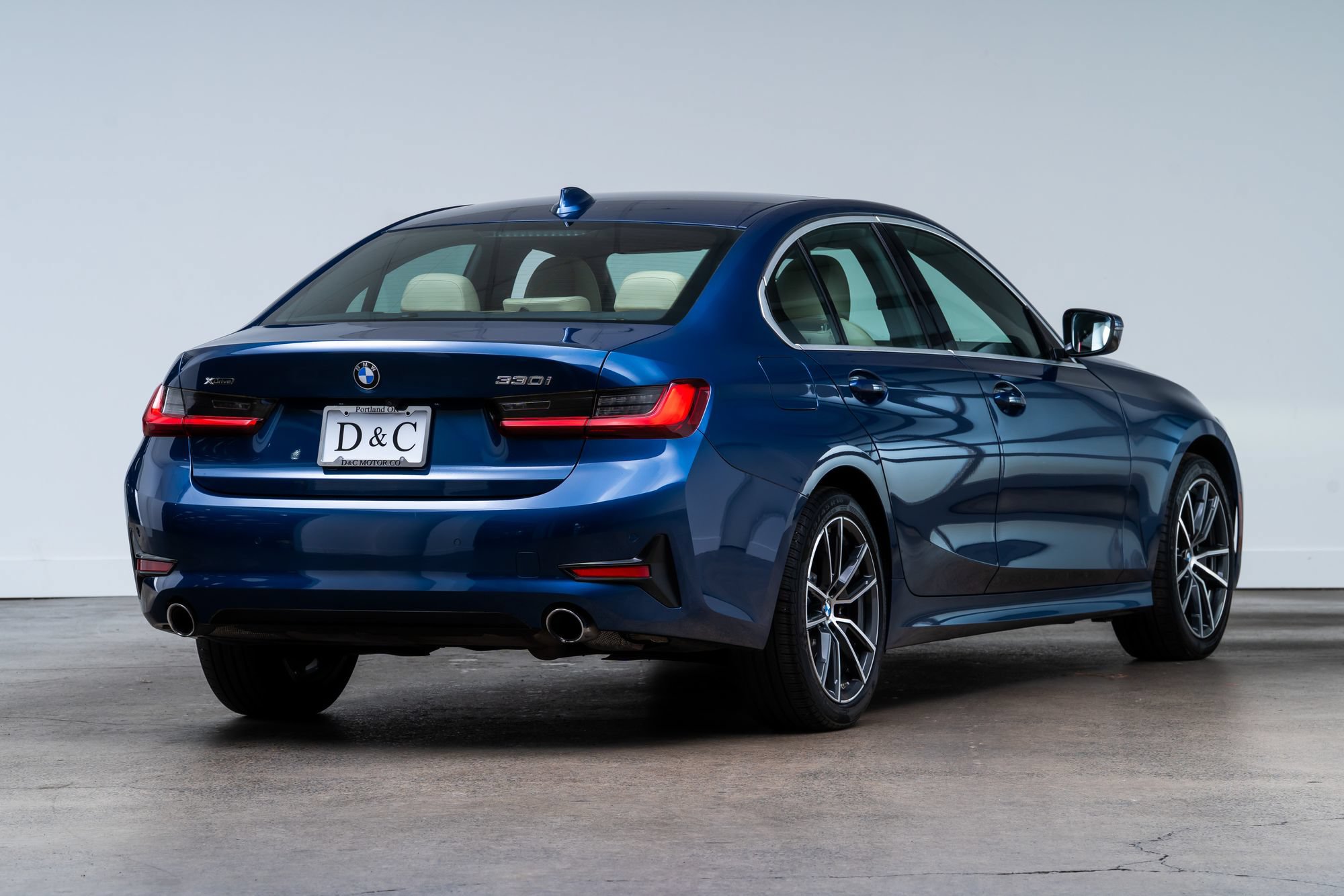 Used 2022 BMW 330i xDrive Sedan w/ Driving Assistance Package AWD/4WD image 6