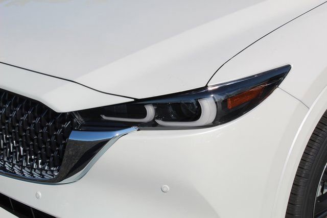 New 2025 MAZDA CX-5 Signature image 9