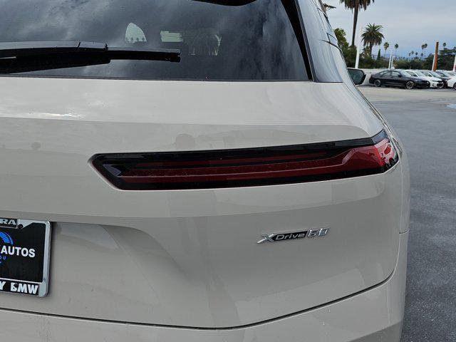 New 2026 BMW iX xDrive60 w/ Premium Package image 34