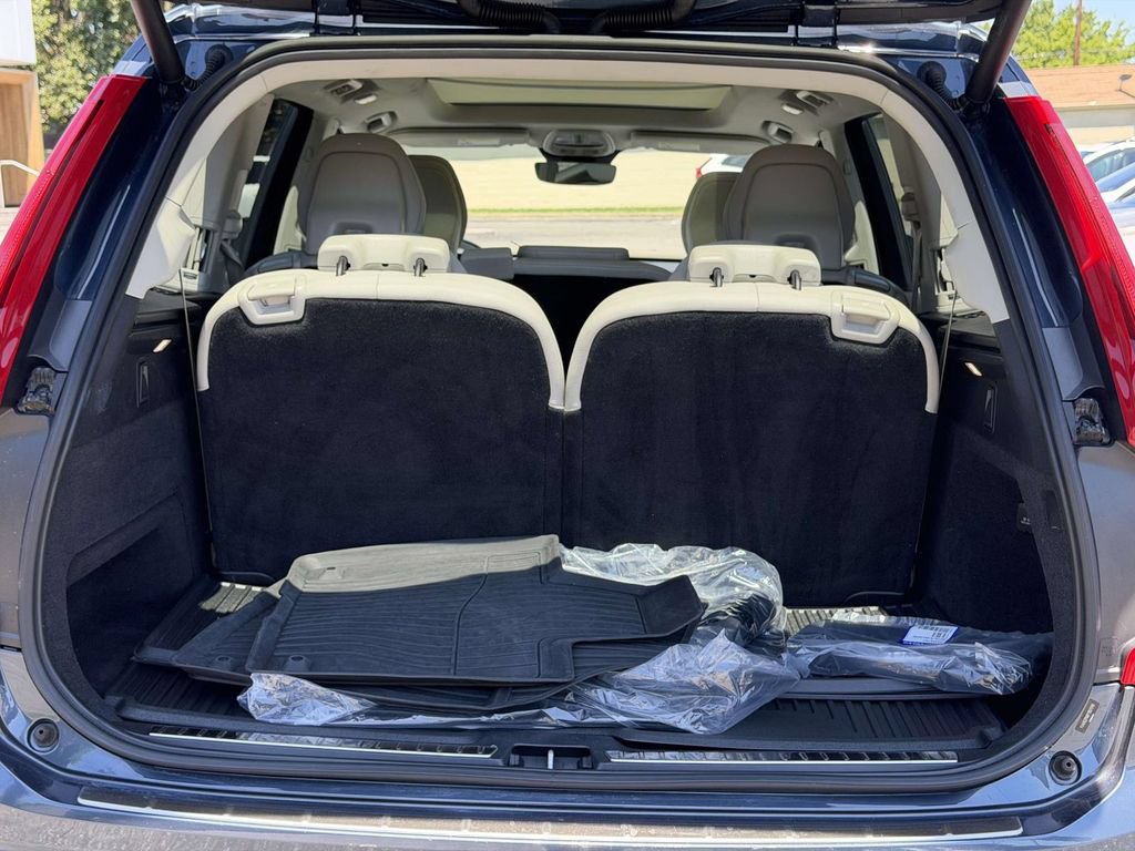 Used 2023 Volvo XC90 B6 Plus w/ Protection Package Premier AWD/4WD image 14