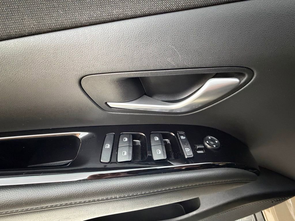 Used 2023 Hyundai Santa Cruz Limited image 28