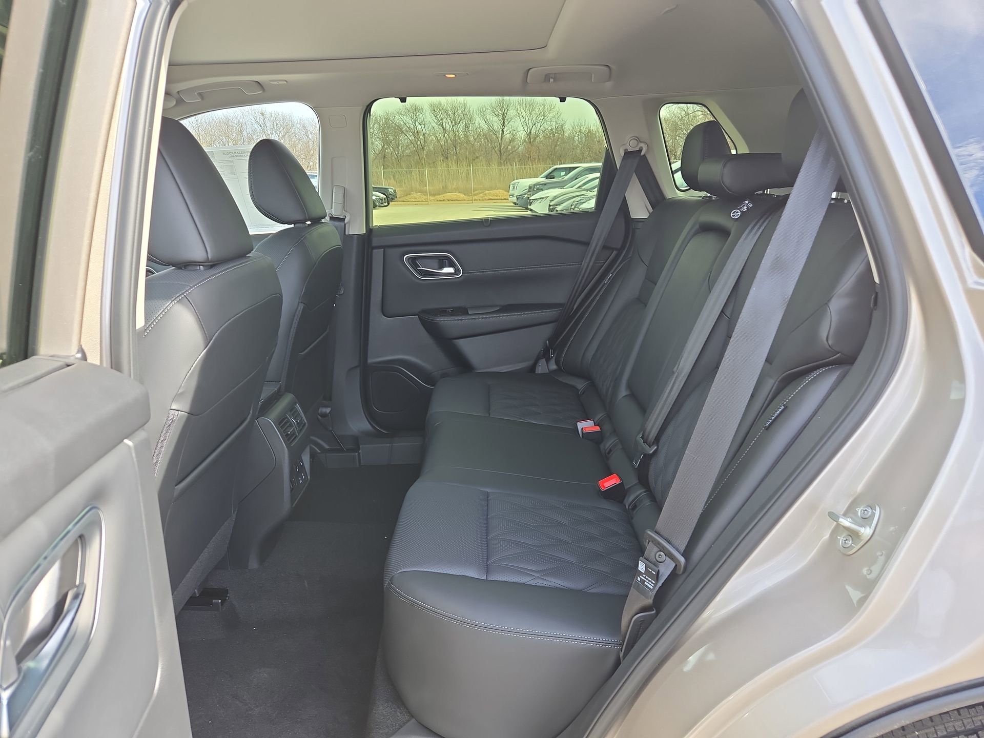 New 2026 Nissan Rogue Platinum w/ Platinum Premium Package image 17