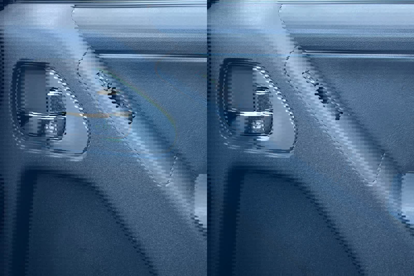 Used 2021 Nissan Frontier PRO-4X w/ Pro-4x Utility Package image 19