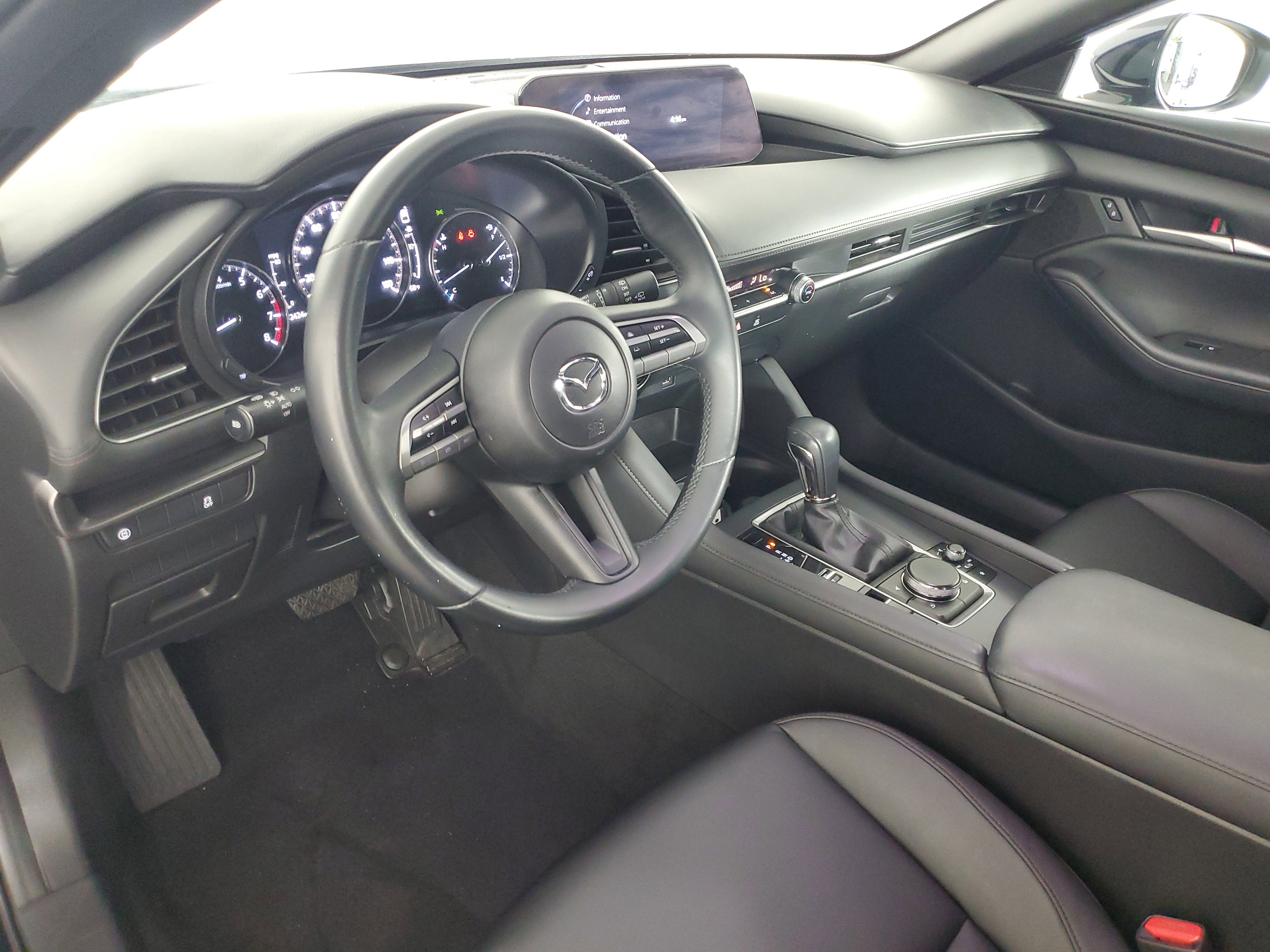 Used 2020 MAZDA MAZDA3 Hatchback image 11