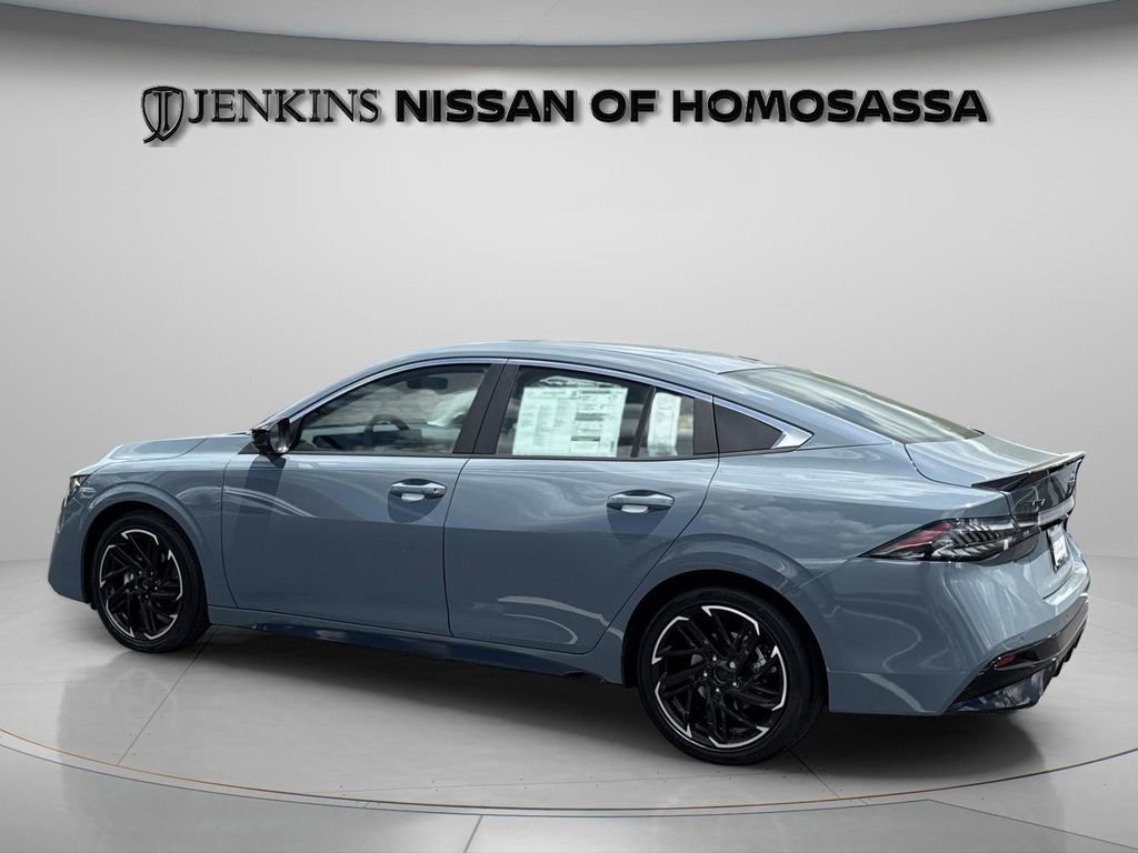 New 2026 Nissan Sentra SR w/ SR Premium Package FWD image 9