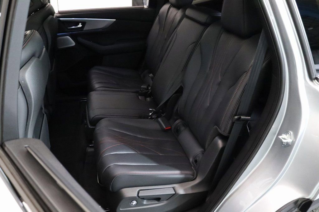 Used 2026 Acura MDX A-Spec image 10
