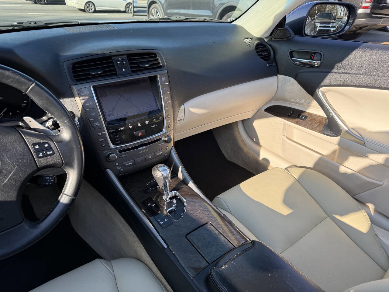 Used 2010 Lexus IS 250C image 19