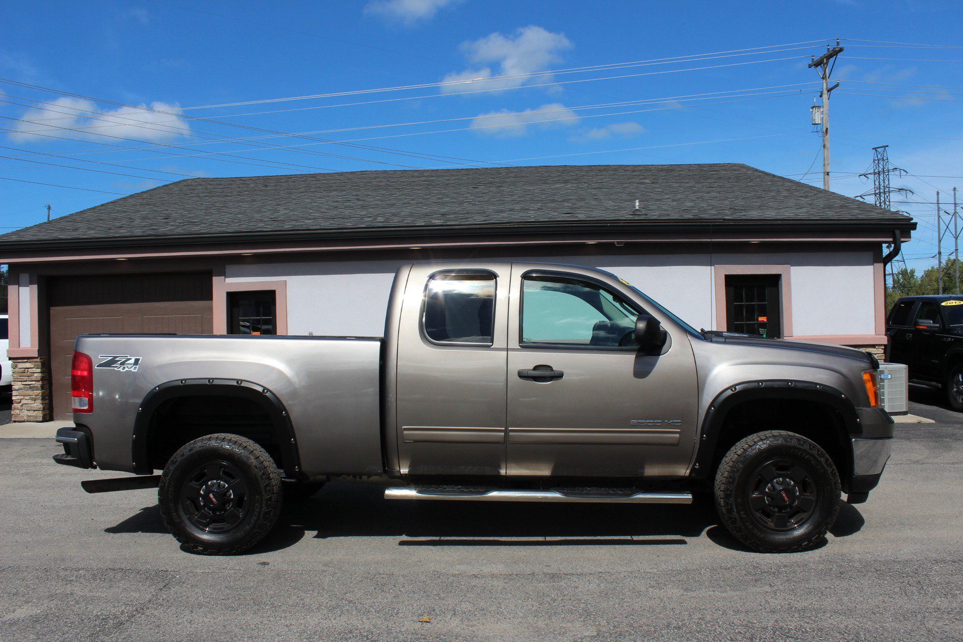 Used 2012 GMC Sierra 2500 SLE w/ Snow Plow Prep Package AWD/4WD image 3