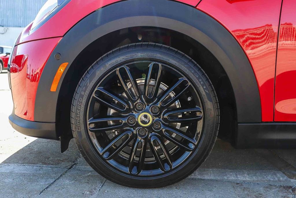 Used 2024 MINI Cooper SE image 14