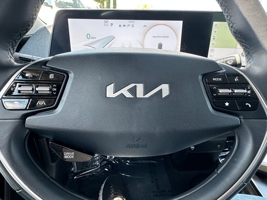Used 2024 Kia EV6 Light RWD image 25