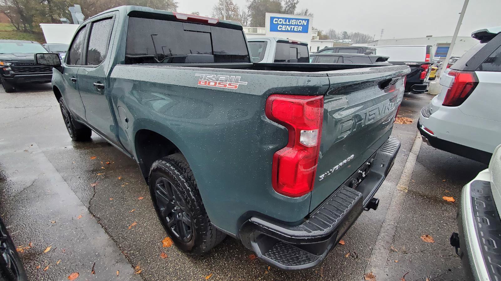 Used 2025 Chevrolet Silverado 1500 LT Trail Boss w/ Convenience Package II image 8