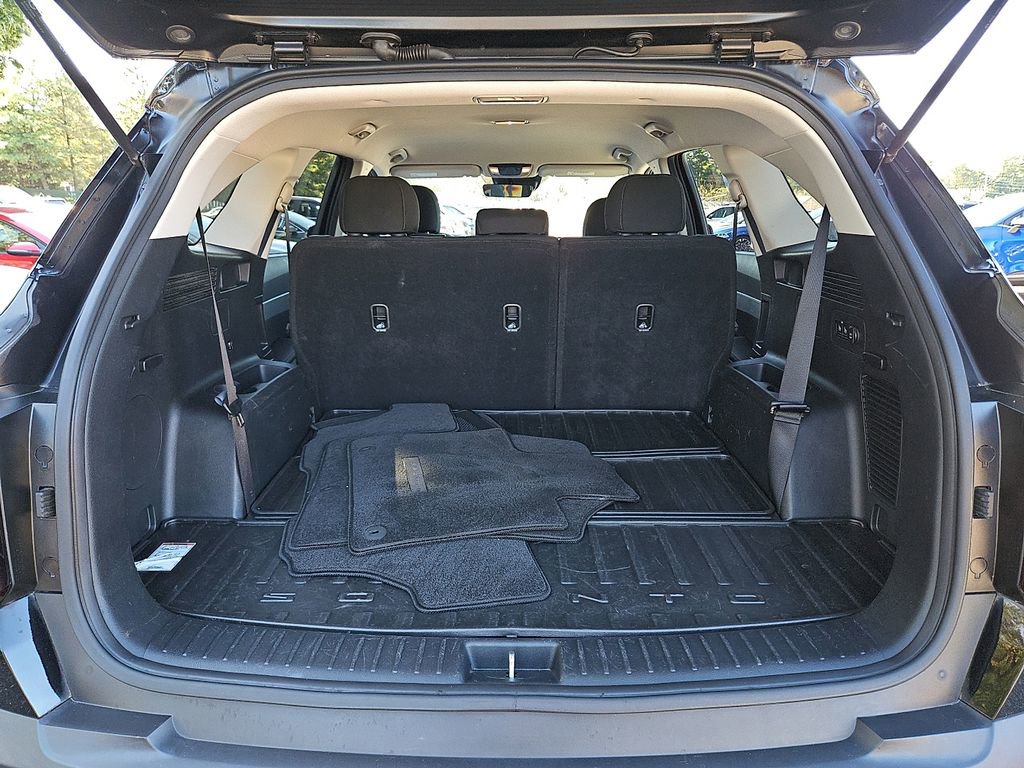 Used 2022 Kia Sorento LX image 27