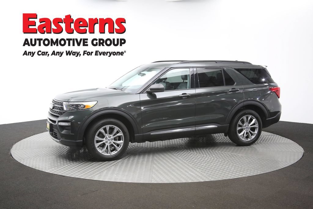 Used 2022 Ford Explorer XLT w/ Equipment Group 202A AWD/4WD image 61