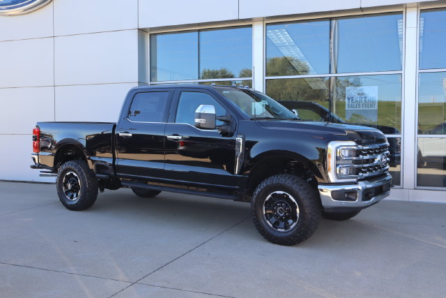 New 2027 Ford F250 Lariat w/ Tremor Off-Road Package AWD/4WD image 2